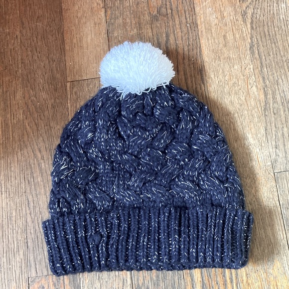 NEW ENGLAND PATRIOTS Knit Cuffed Beanie Hat Blue Silver Metallic White Pom Pom - Picture 8 of 15